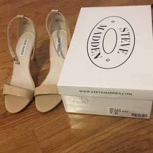 Steve Madden nude heels
